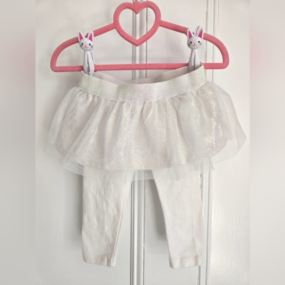 OSHKOSH Sparkly White Tulle Skirted w/ White Leggings  6-9 Months 🤍